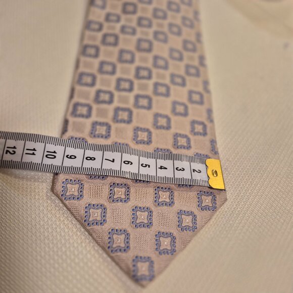 HARRY ROZEN Silk Tie - Picture 7 of 14